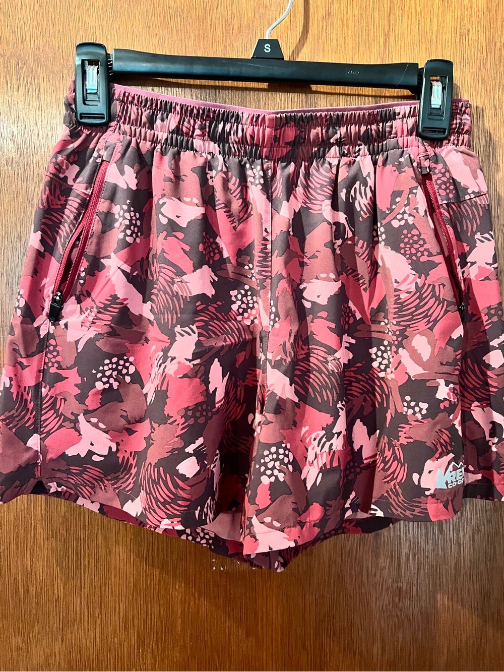 Girls REI Active Pursuits Shorts Pink XL